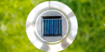 Economia, sustentabilidade e lampadas solares